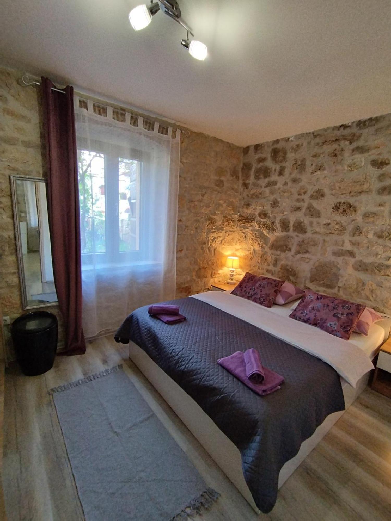 Apartmani Memic 100 M Do Plaze, Apartments Memic Only 100M From Beach Пореч Екстериор снимка
